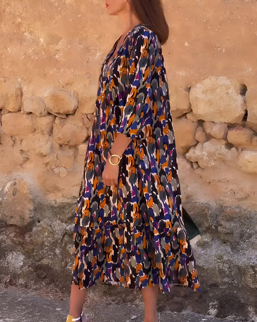 Renée | Vintage jurk met V-hals en romantische mouwen