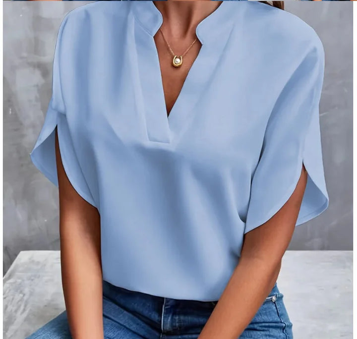 Mireille | V-hals blouse met kant en korte mouw
