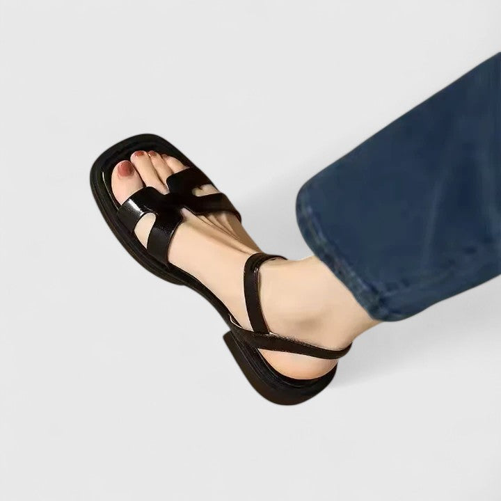 Hélène | Leren sandalen met lage hak en verstelbare band